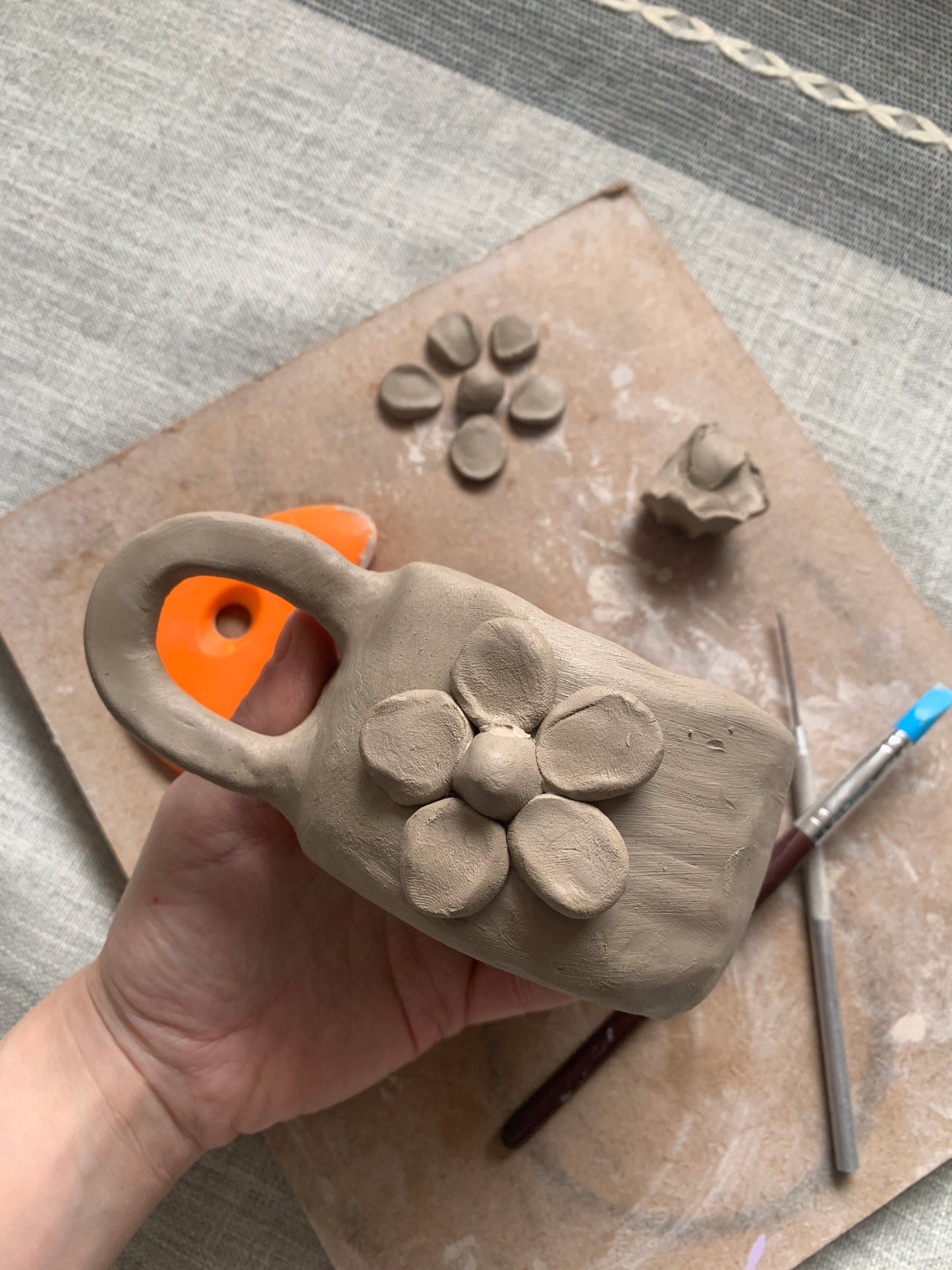 adults pottery workshop: pinch mug magic