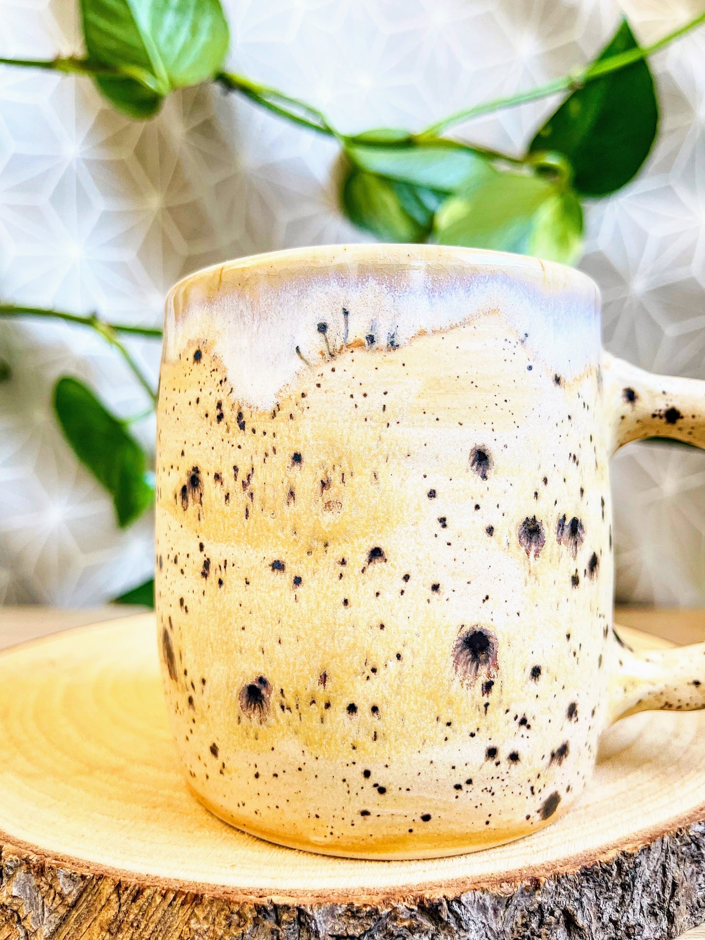 big hug mug: sandstone drift