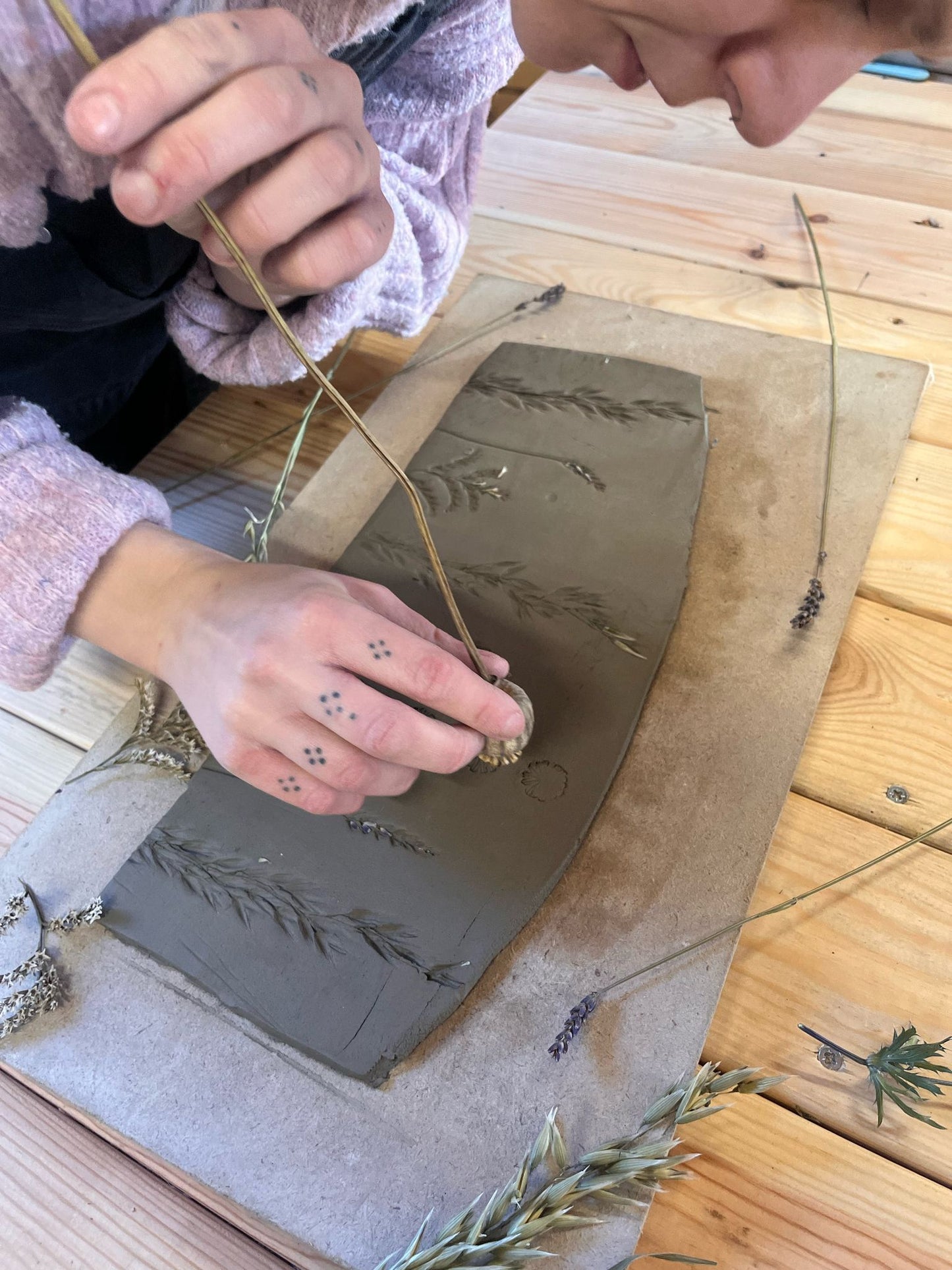 texture print pottery: home ed community autumn term
