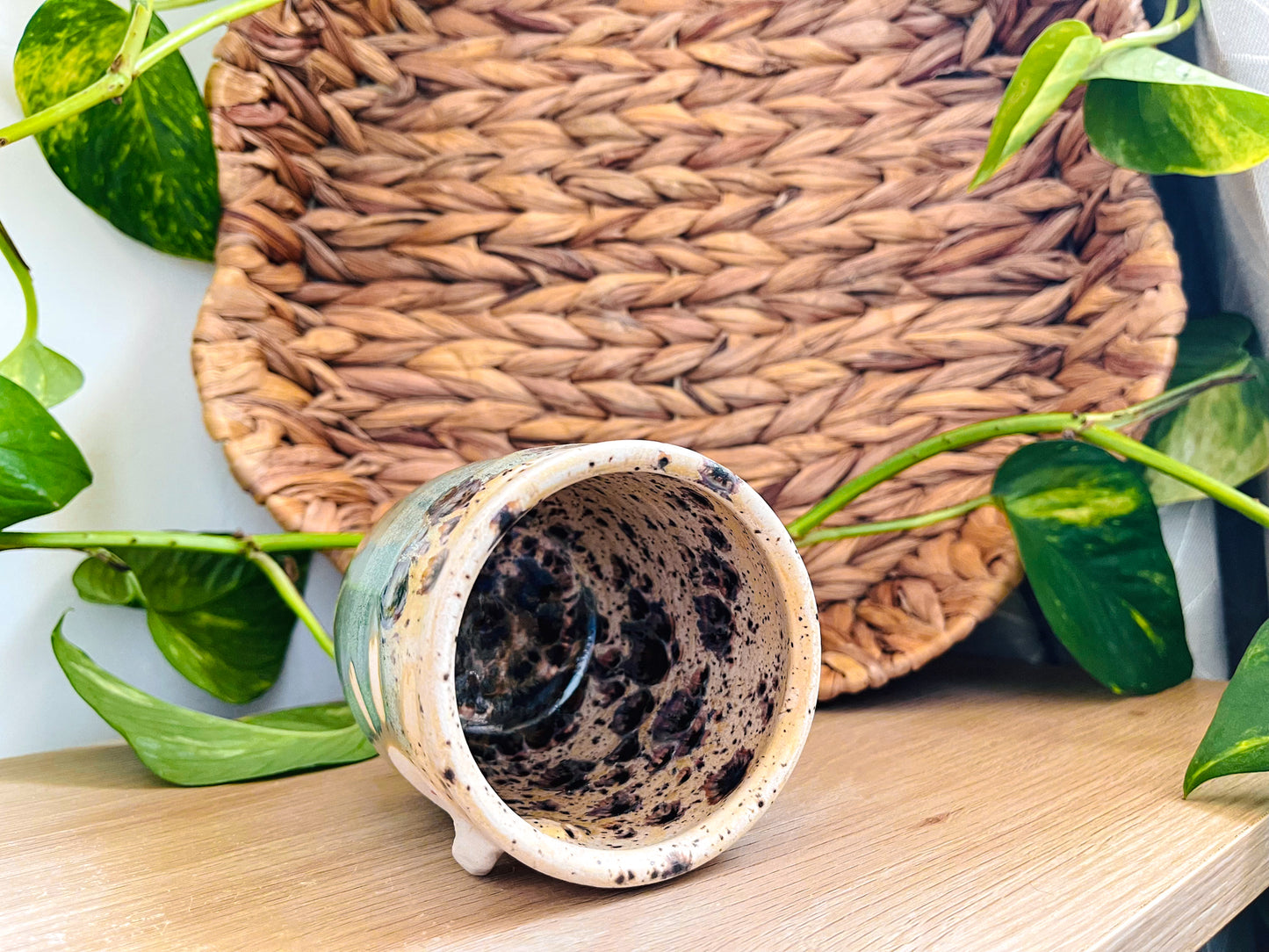 midi pot: green tea/sandstone