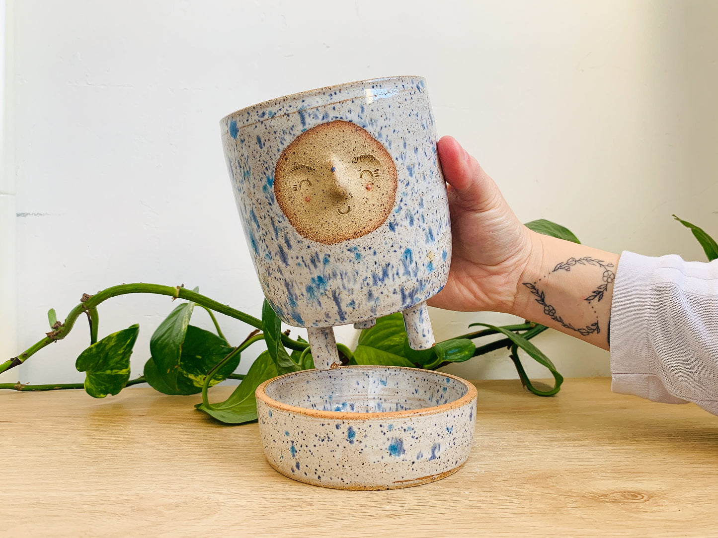 footed planter & dish: blue fleck