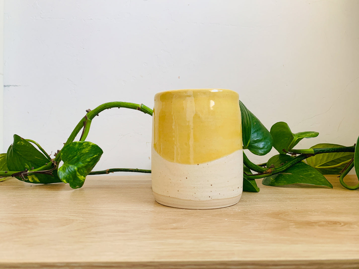 to-go cup: speckled ivory/buttercup