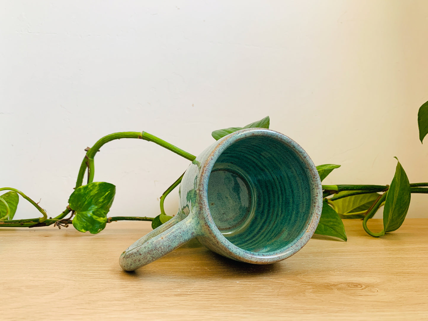 big hug mug: aquamarine magic