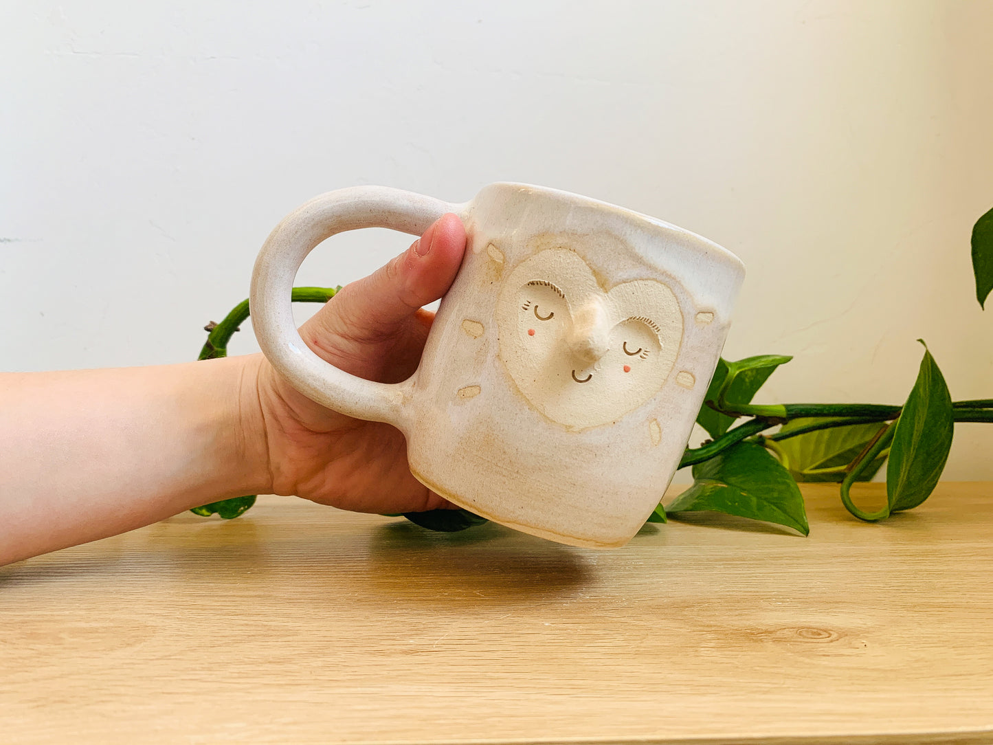 big hug mug: milky pink