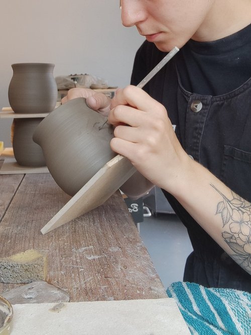 one-to-one classes: potters wheel