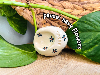 peace pebble: various colours