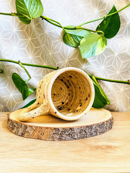 big hug mug: sandstone drift