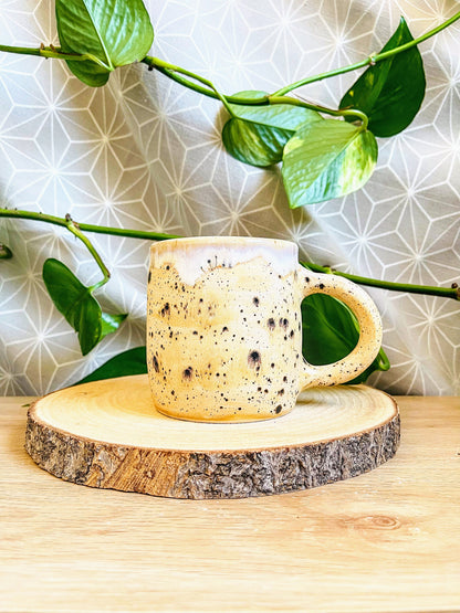 big hug mug: sandstone drift