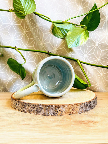 chunky hug mug: mint choc chip/glacier