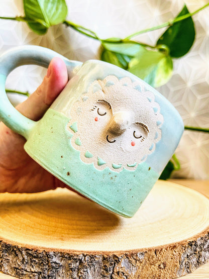 chunky hug mug: mint choc chip/glacier