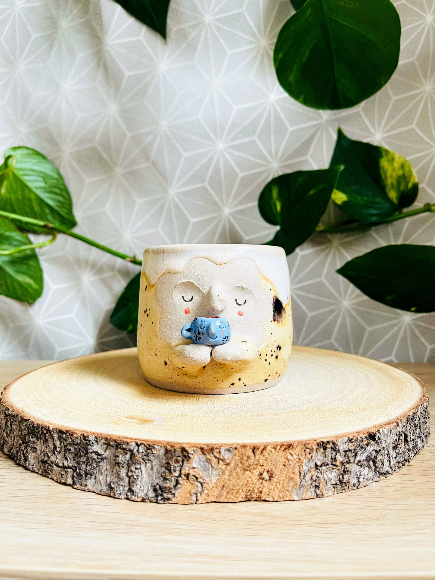 little pot & tiny cup: sandstone drift