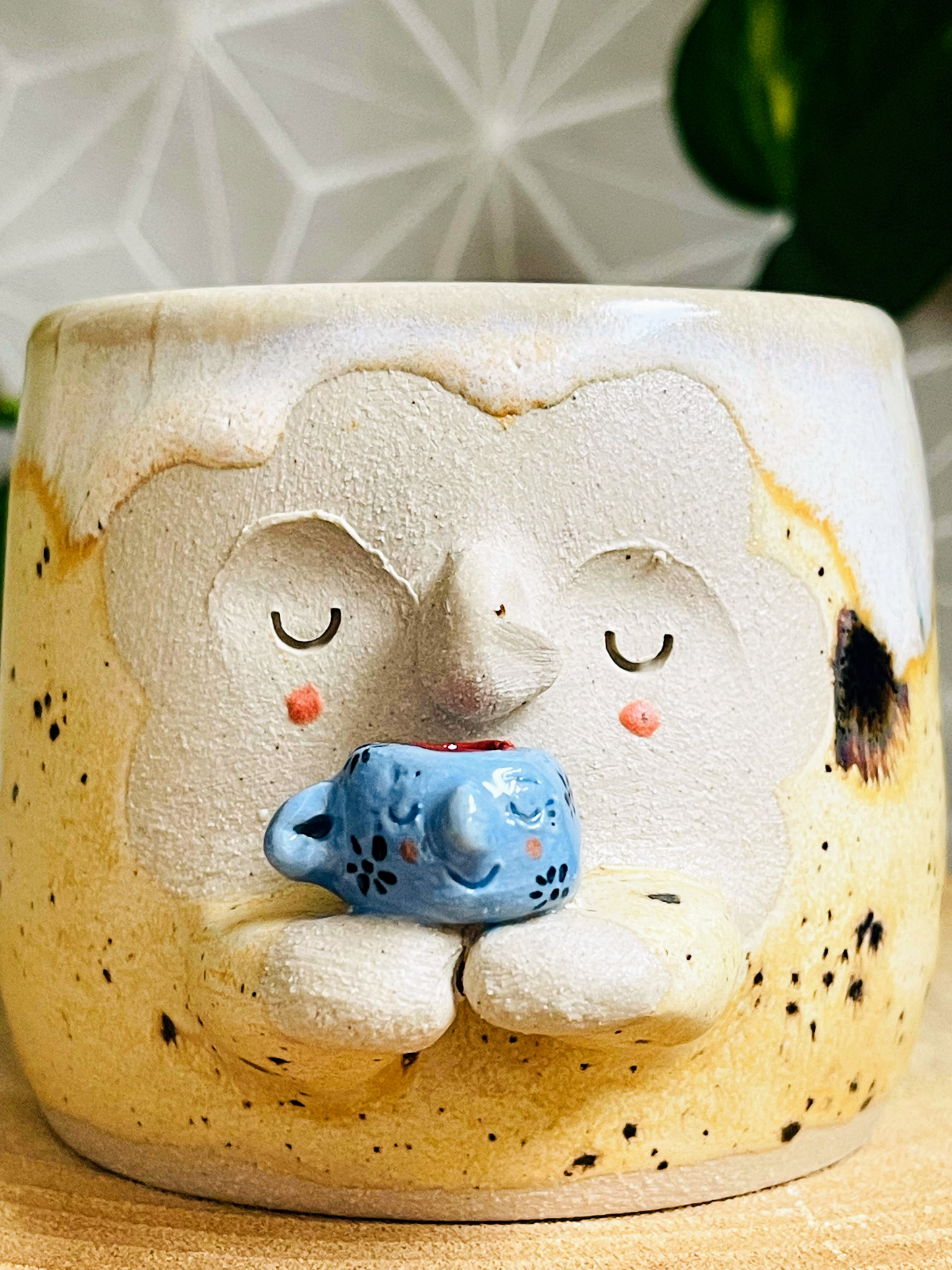 little pot & tiny cup: sandstone drift