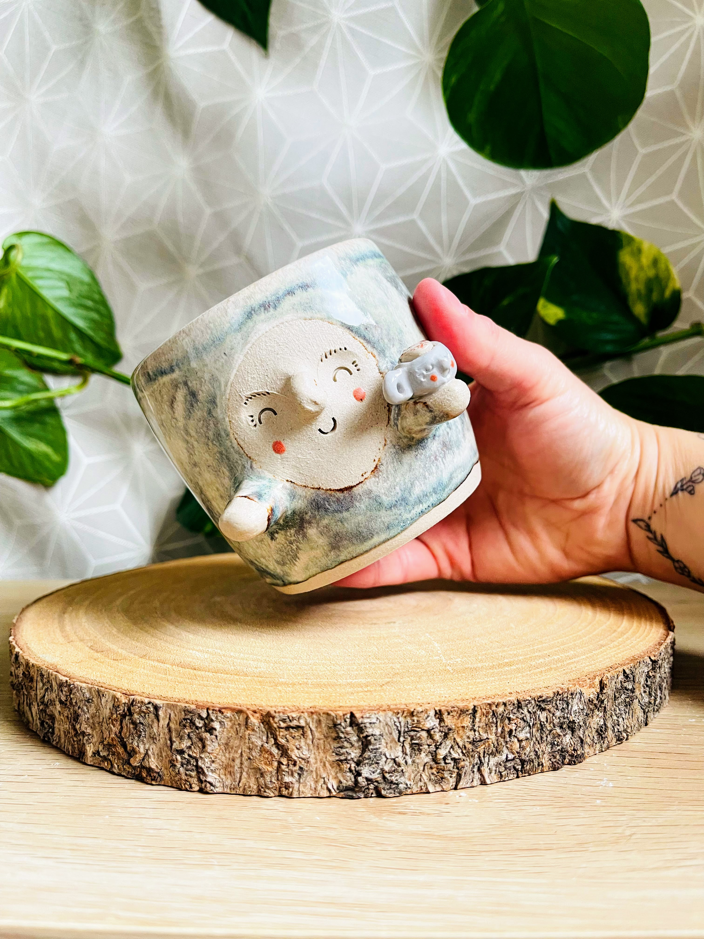 little pot & tiny cup: light surf