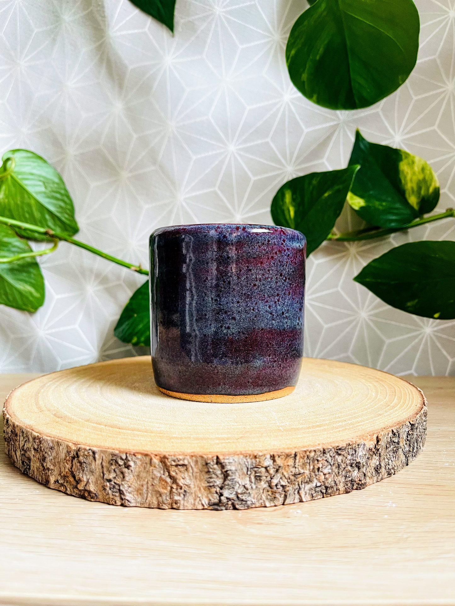 little pot & tiny cup: seabed