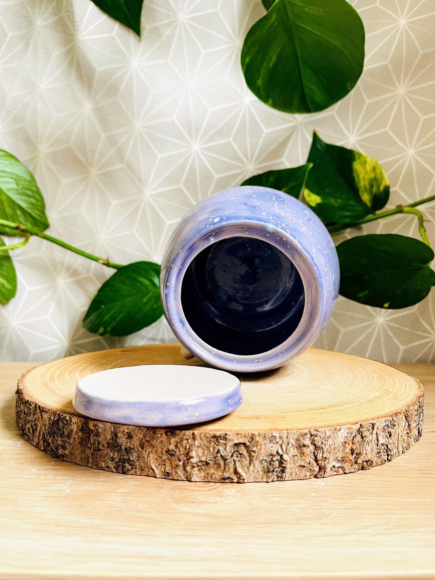 lidded pot: lilac bloom