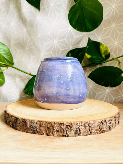 lidded pot: lilac bloom