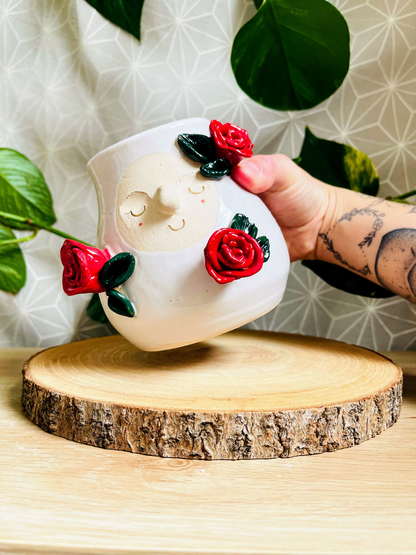 bellied vase: snow & roses