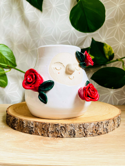 bellied vase: snow & roses