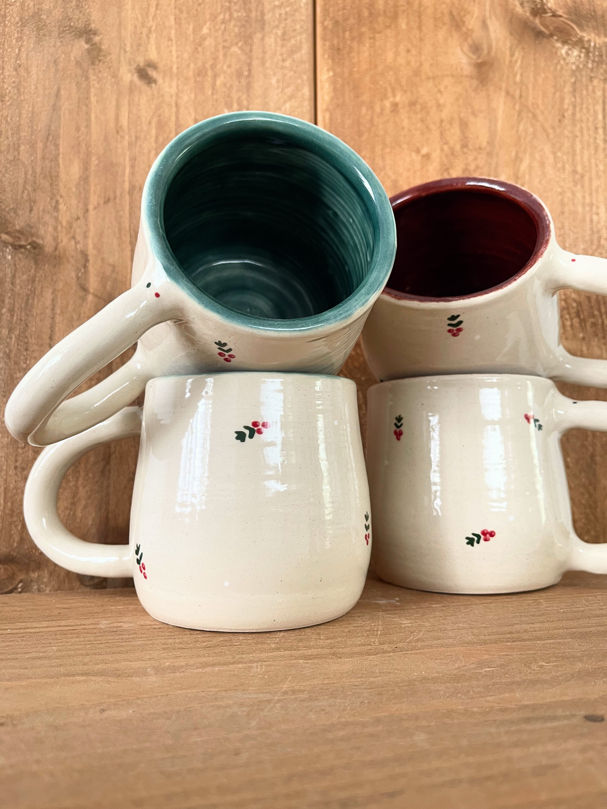 festive hug mugs: holly
