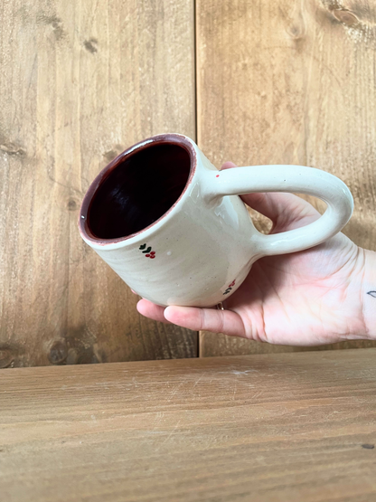 festive hug mugs: holly