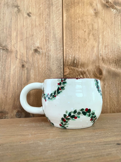 festive wide mug: wreath