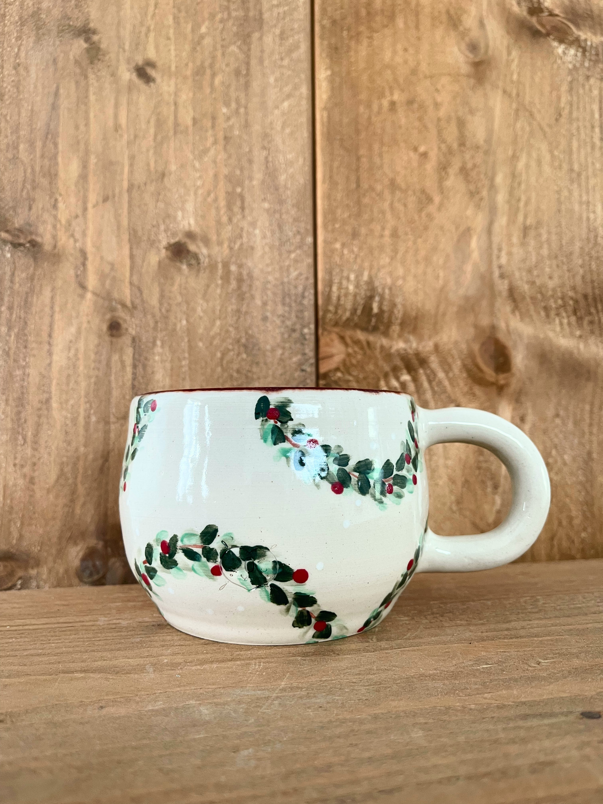 festive wide mug: wreath
