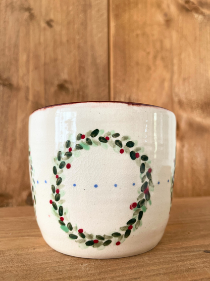 festive planter pot: wreath/ruby