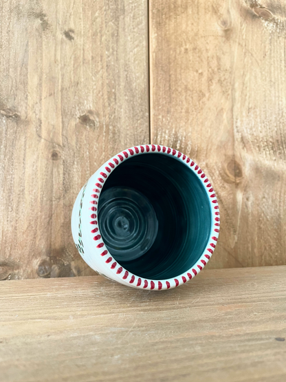 festive planter pot: wreath/forest