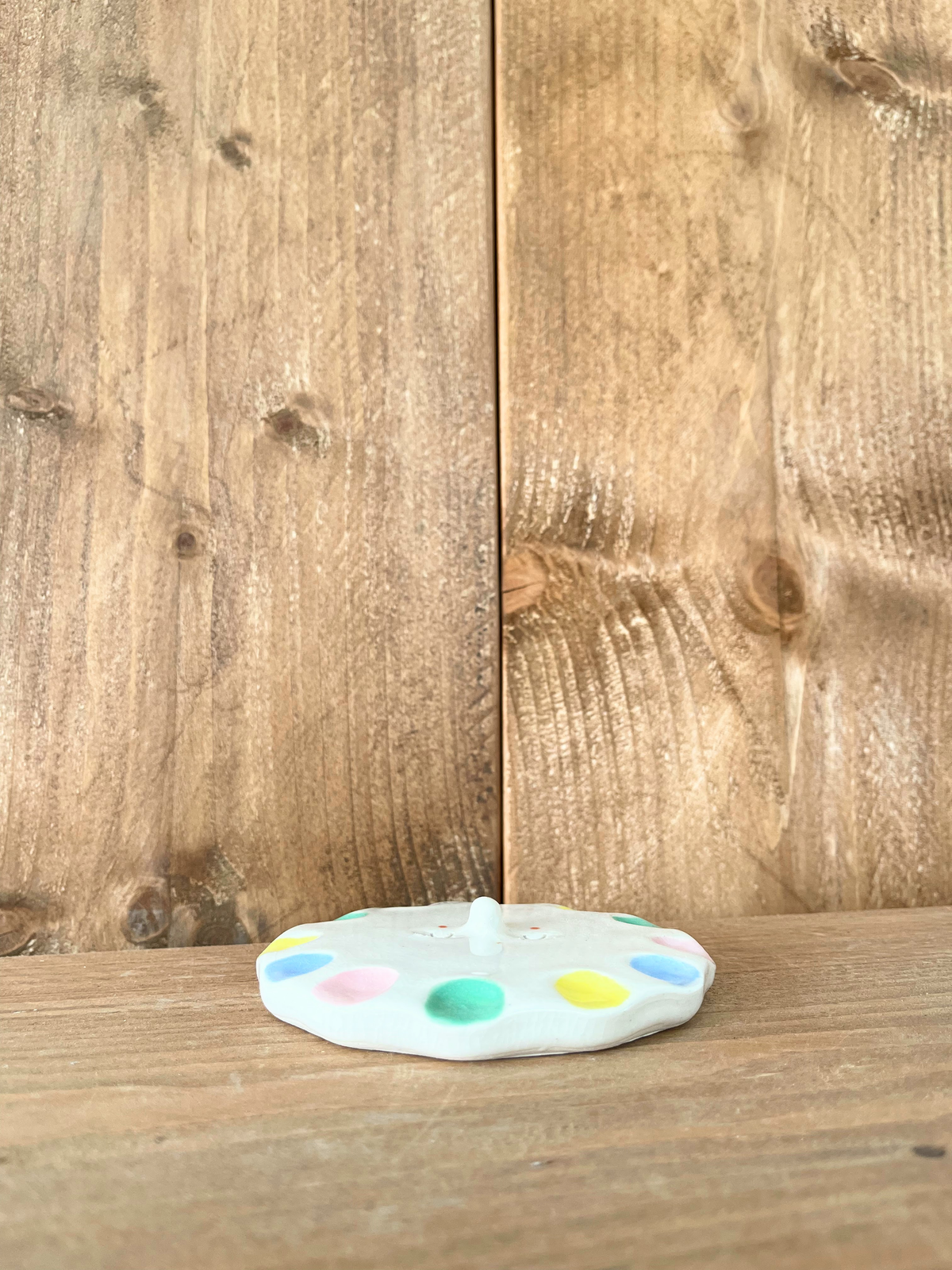 scalloped trinket plate