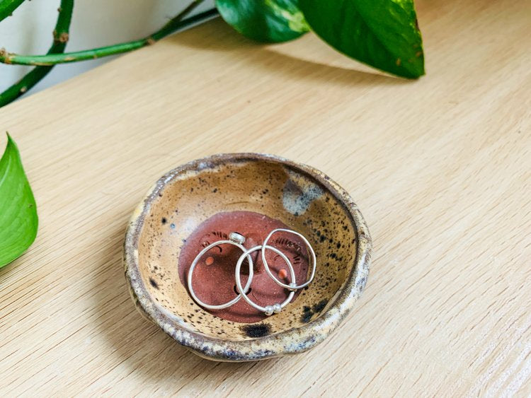 pinch dish: various colours