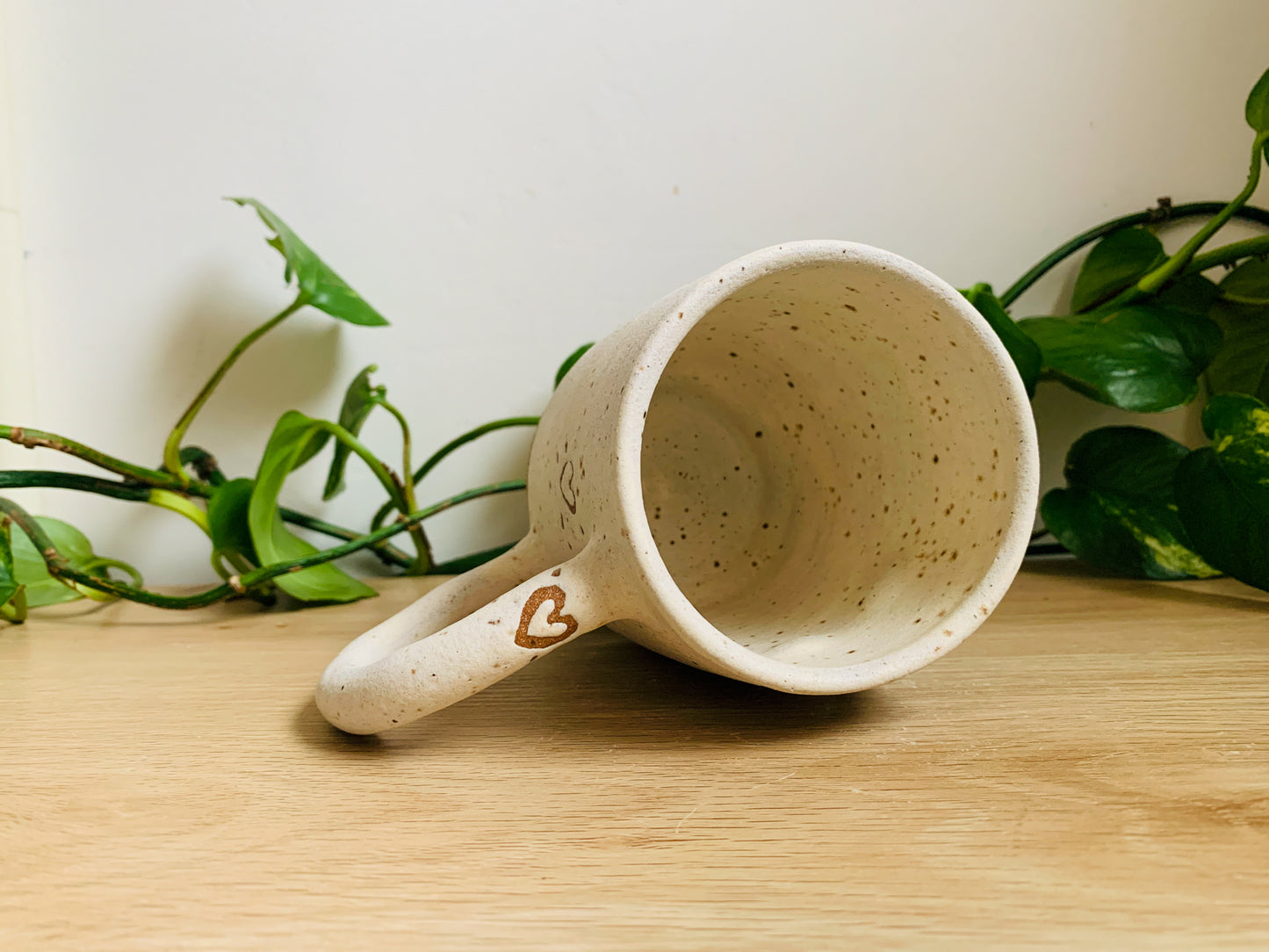 great big hug mug: speckled ivory