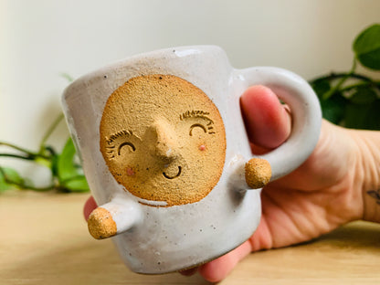 tiny hug mug: snow