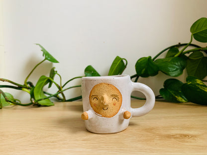 tiny hug mug: snow