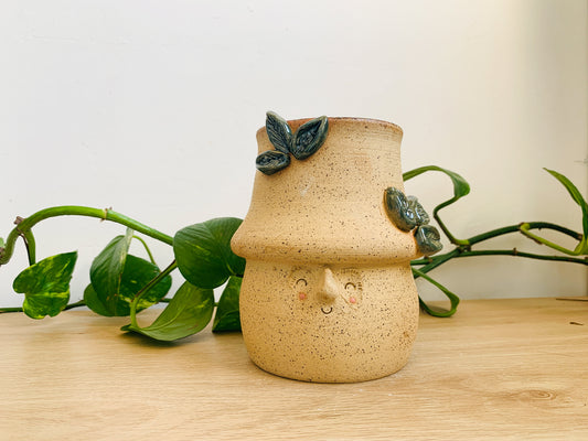 mushroom vase: leaves