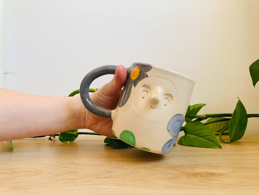 **big hug mug: flower power