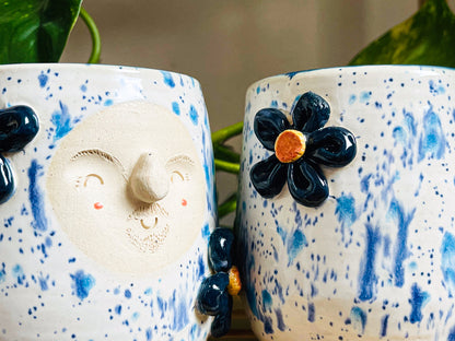 tall cup/pot: blue fleck