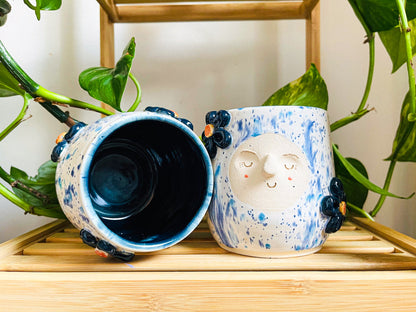 tall cup/pot: blue fleck