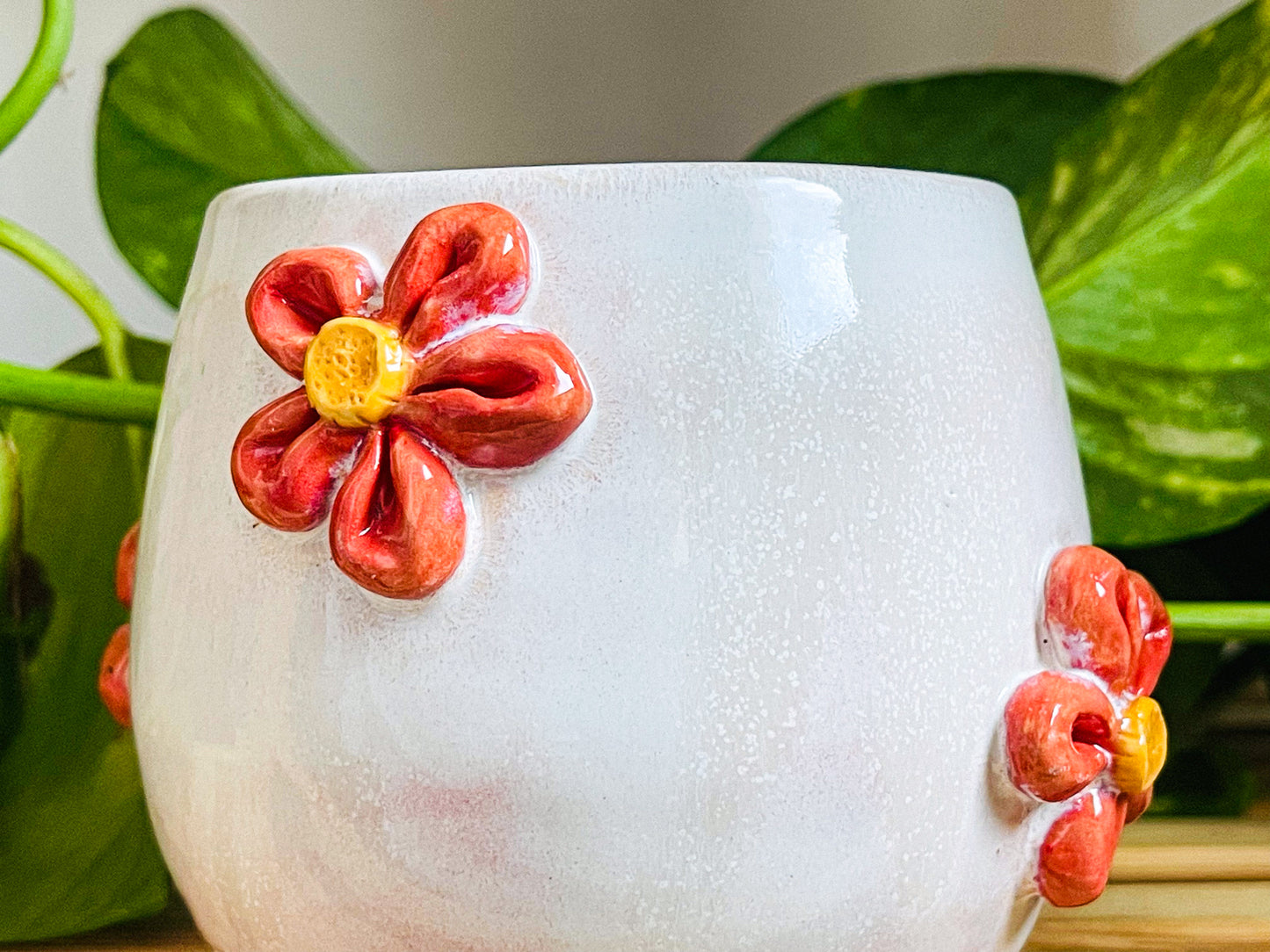 short cup/pot: strawberry milk