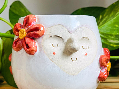 short cup/pot: strawberry milk