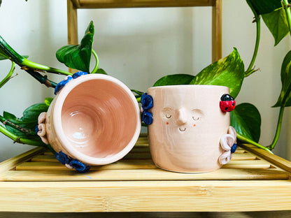 short cup/pot: blossom