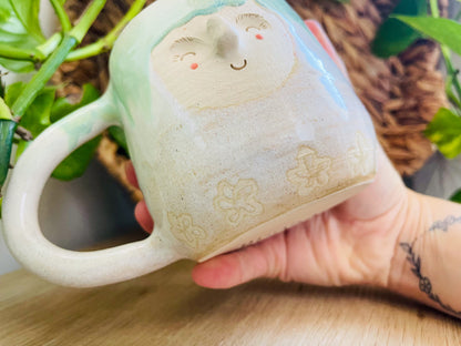 bug cuddle mug: colette