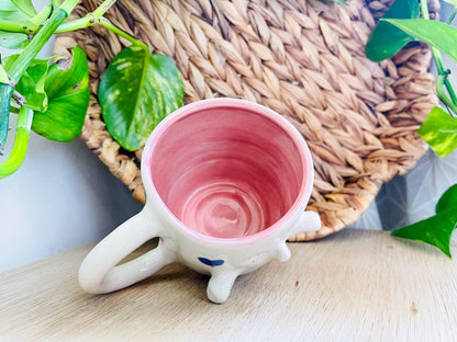 little hug mug w/arms: hearts