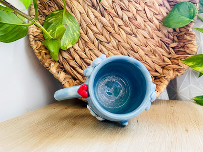 little cuddle mug: sky daisies