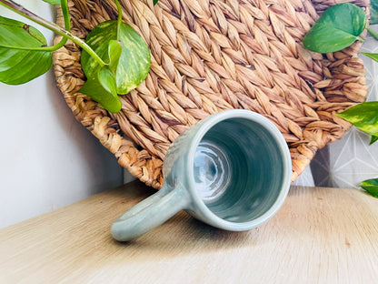 little hug mug: glacier