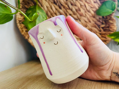 bud vase: violet