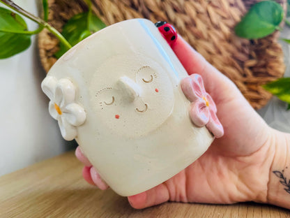 mini pot: daisies & ladybird