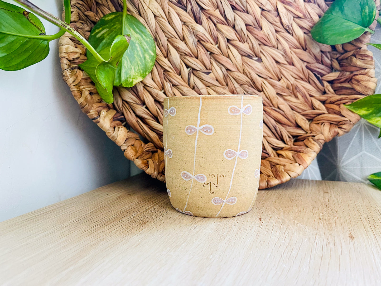midi pot: bows